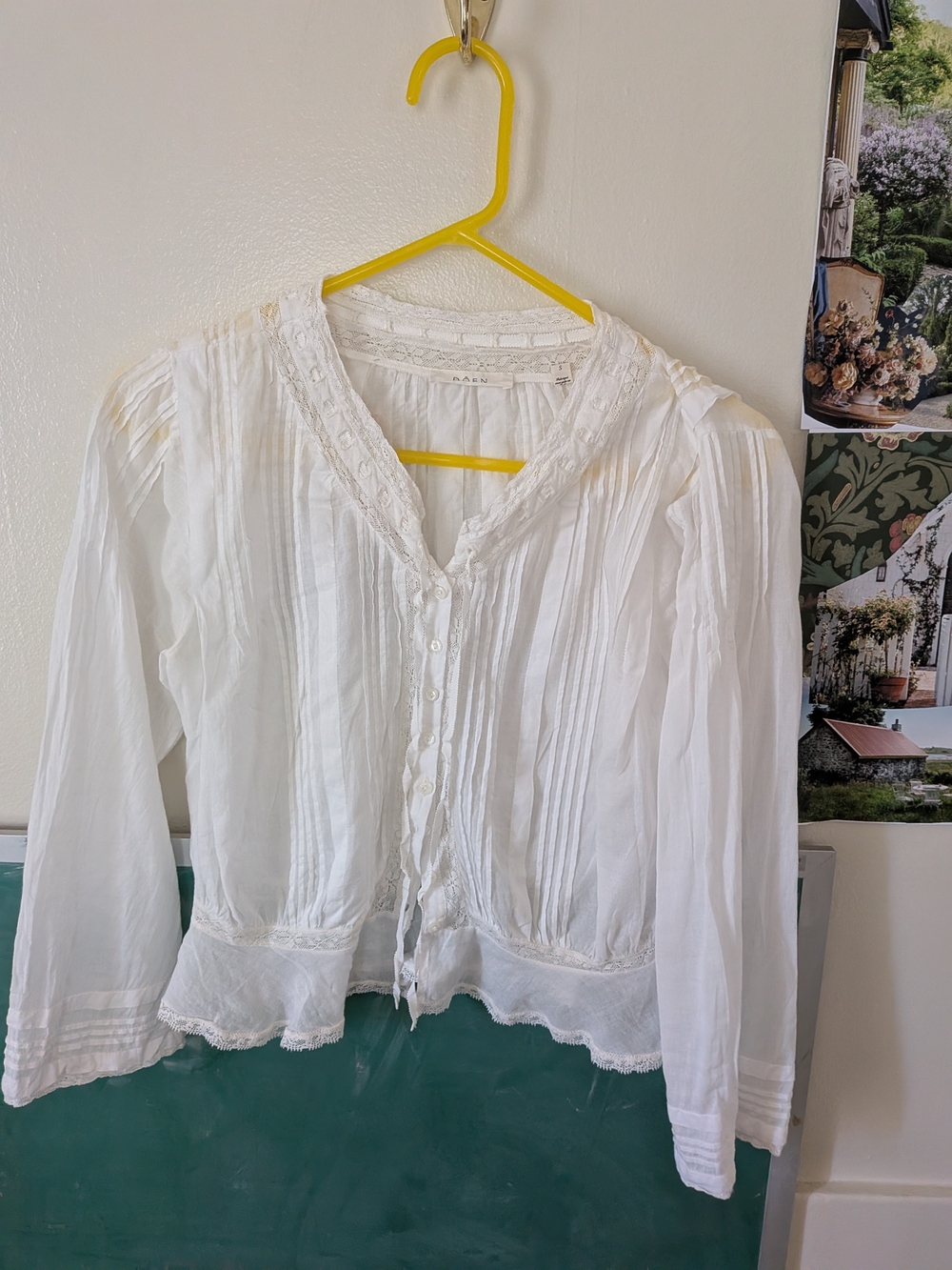 Doen Hillock Boho White Lace-Trim Button Front Blouse